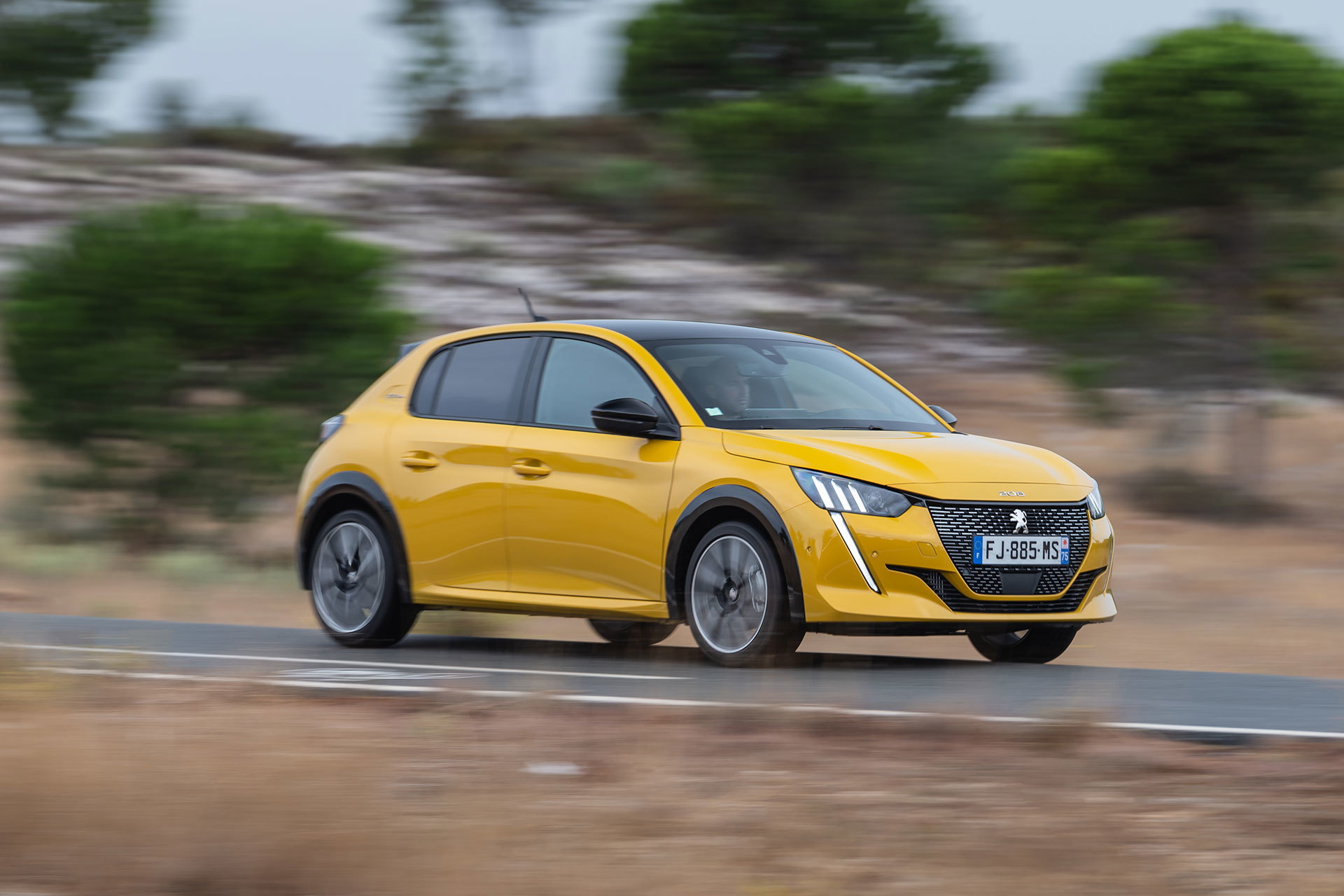 Peugeot 208 Gt Line 2019 Amarillo 07