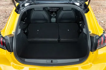 Peugeot 208 Gt Line 2019 Amarillo 106