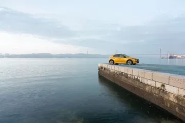 Peugeot 208 Gt Line 2019 Amarillo 116