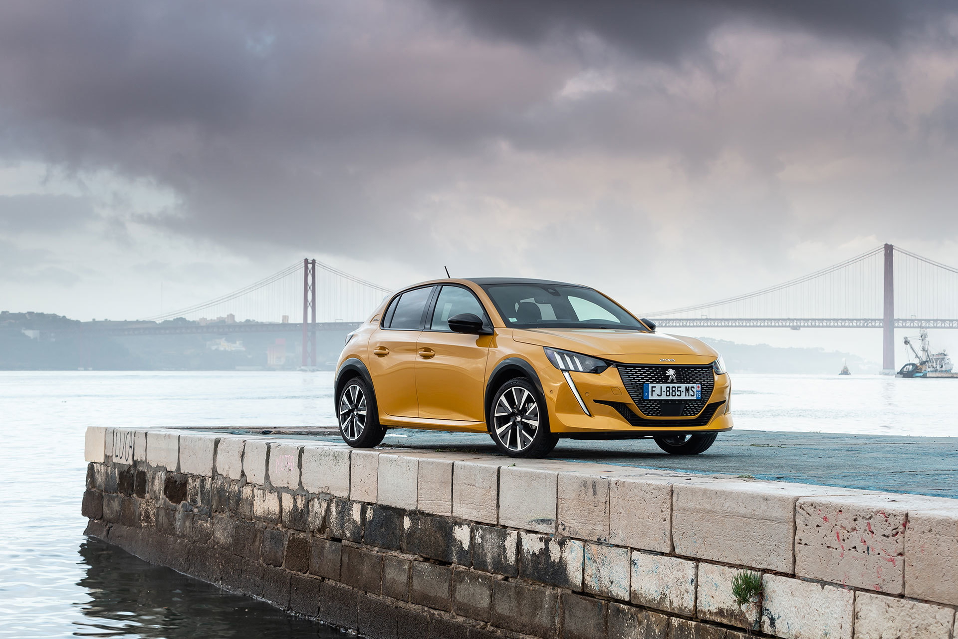 Peugeot 208 Gt Line 2019 Amarillo 129
