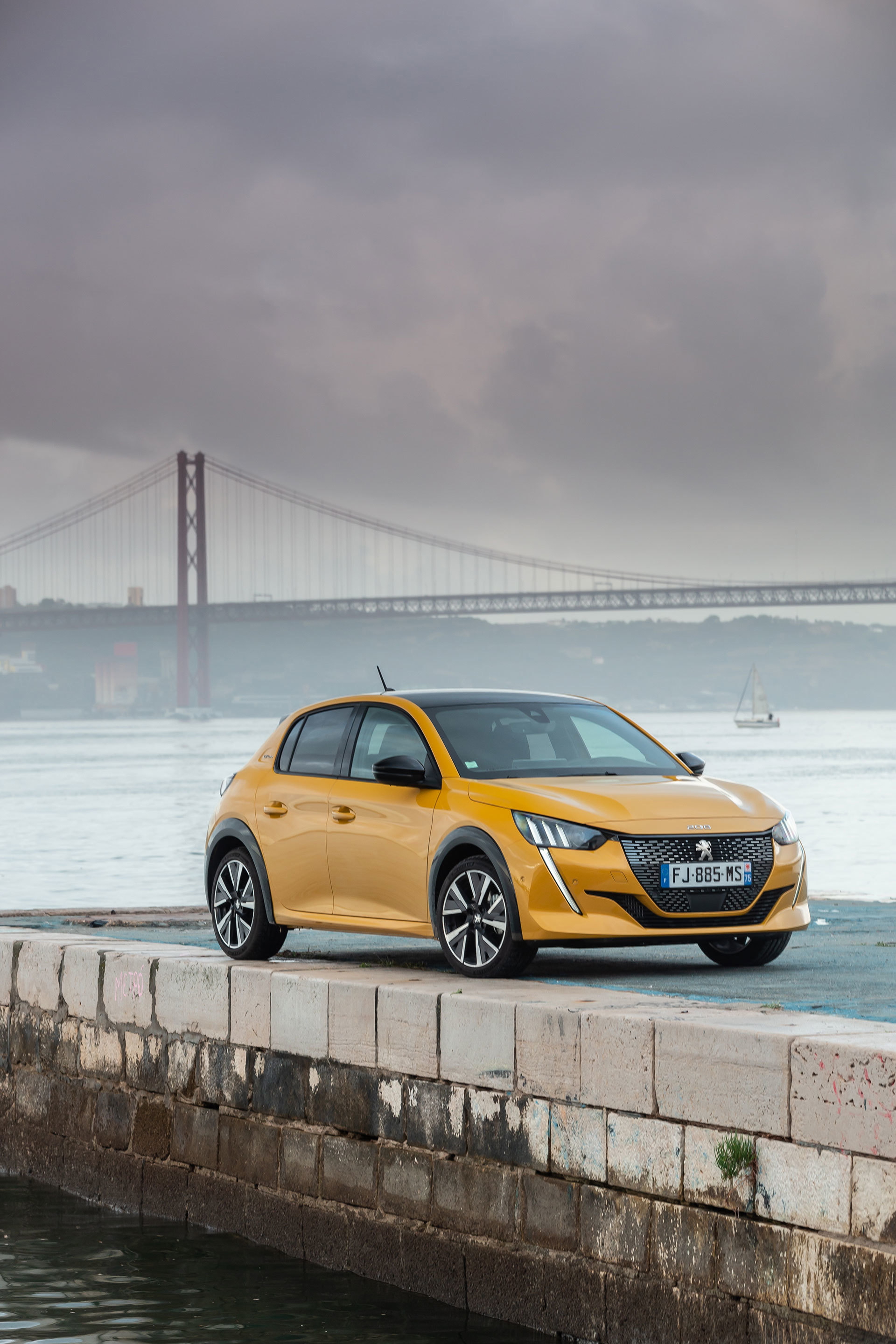 Peugeot 208 Gt Line 2019 Amarillo 131