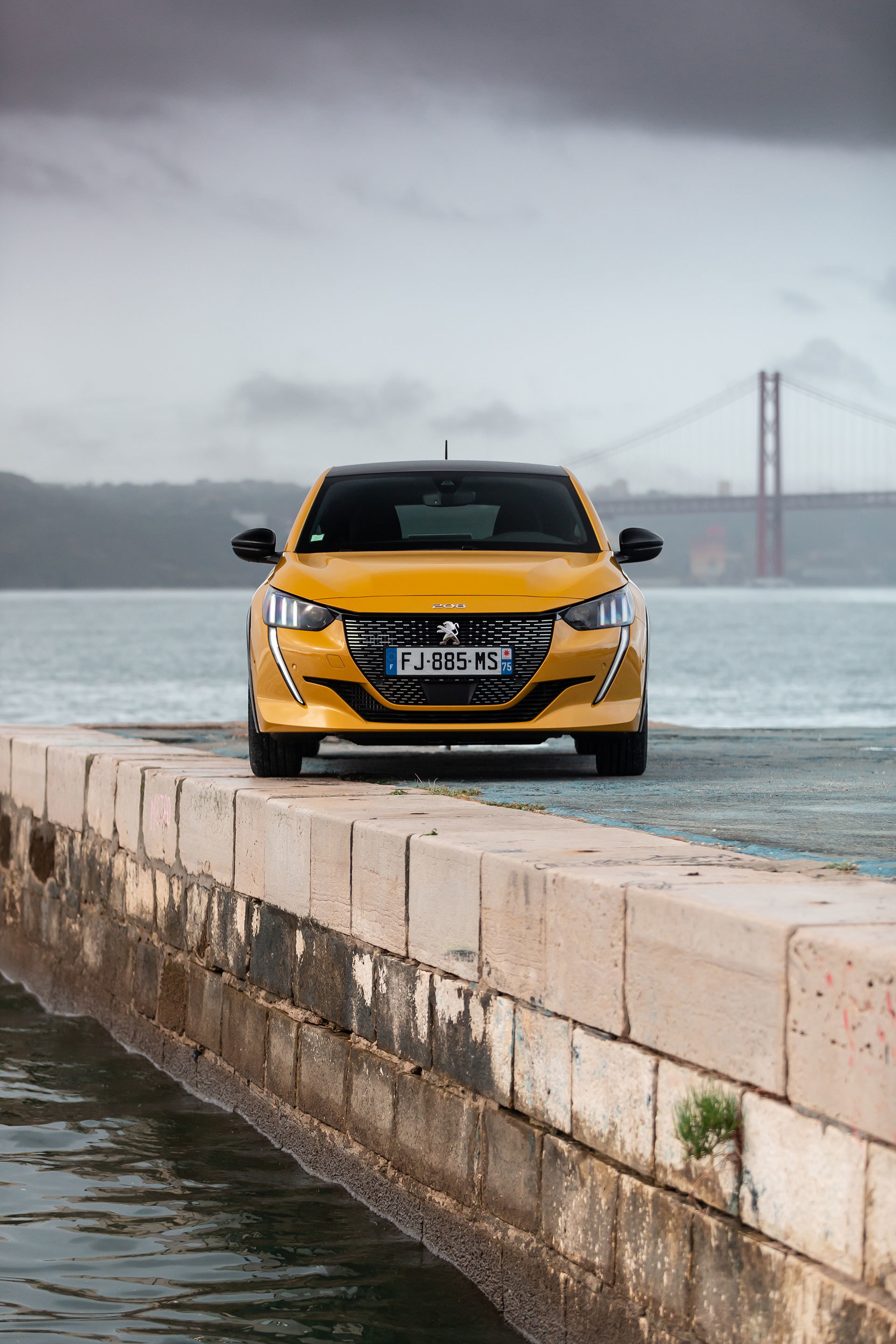 Peugeot 208 Gt Line 2019 Amarillo 136