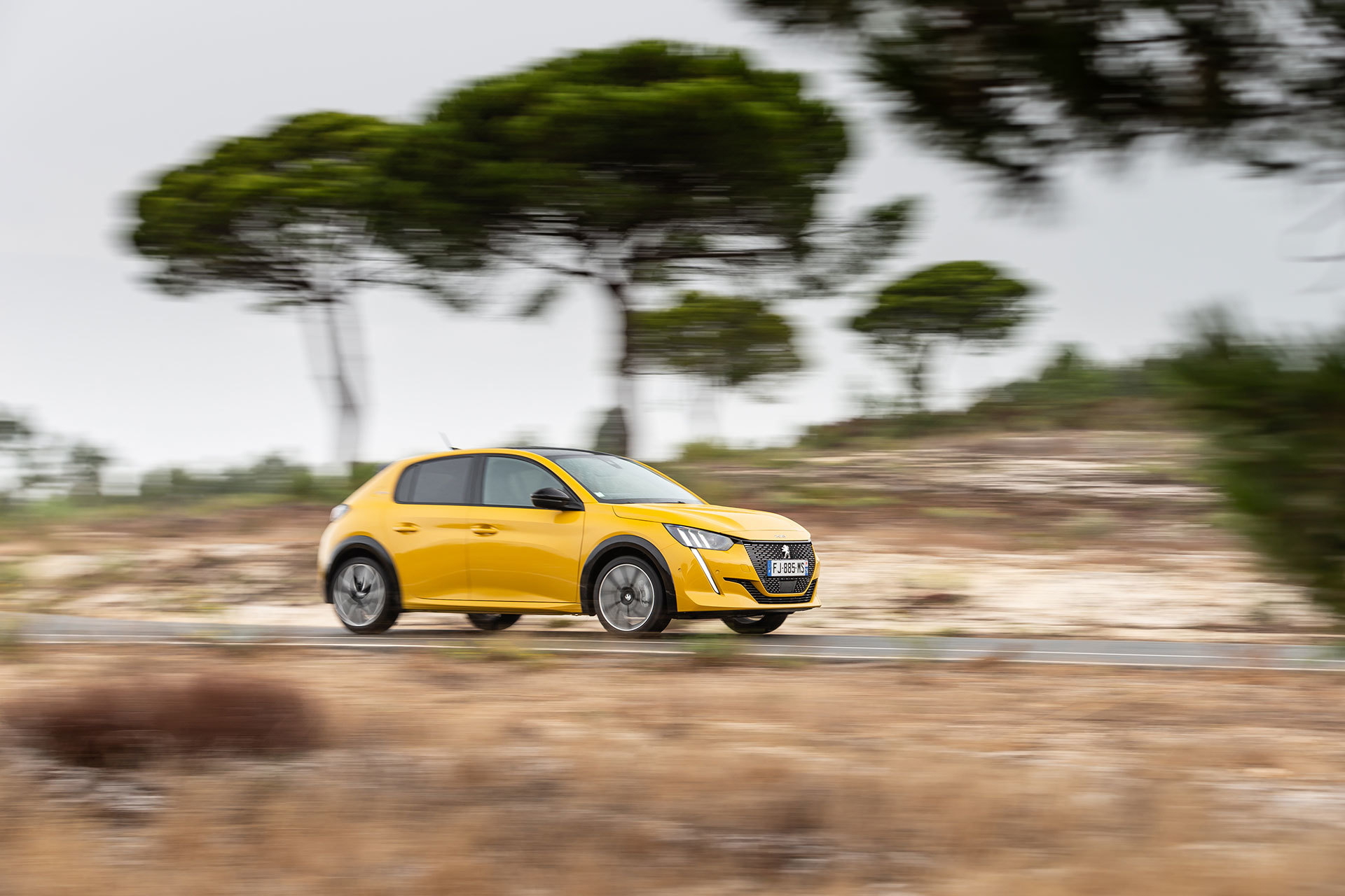 Peugeot 208 Gt Line 2019 Amarillo 15