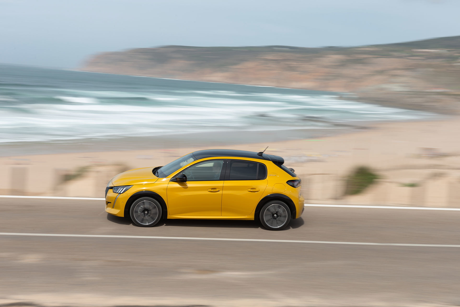 Peugeot 208 Gt Line 2019 Amarillo 150