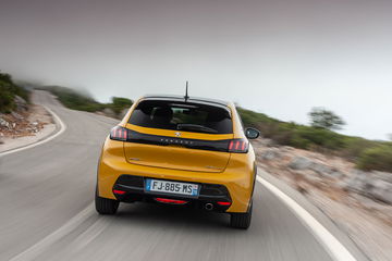 Peugeot 208 Gt Line 2019 Amarillo 36