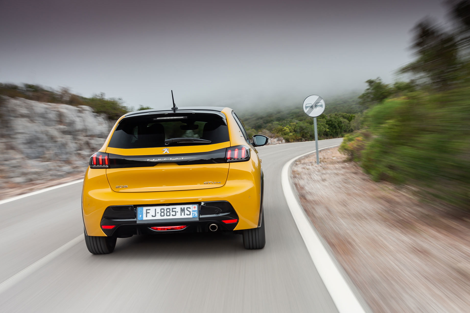 Peugeot 208 Gt Line 2019 Amarillo 42