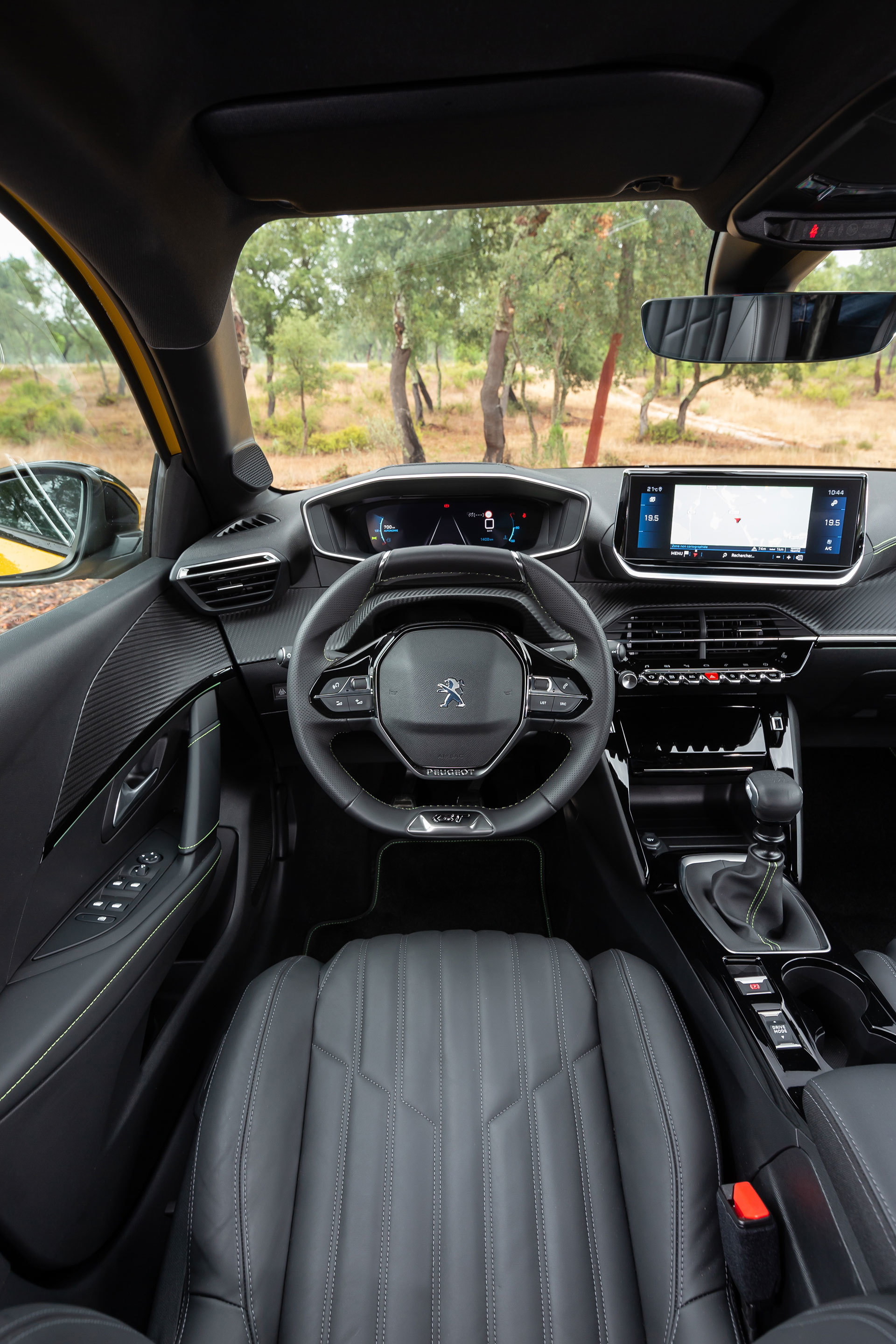 Peugeot 208 Gt Line 2019 Amarillo 48
