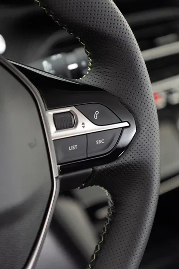 Peugeot 208 Gt Line 2019 Amarillo 57