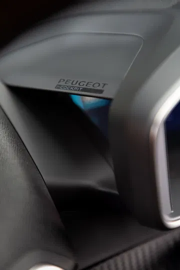 Peugeot 208 Gt Line 2019 Amarillo 79