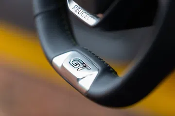 Peugeot 208 Gt Line 2019 Amarillo 91