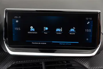 Peugeot 208 Gt Line 2019 Amarillo 97