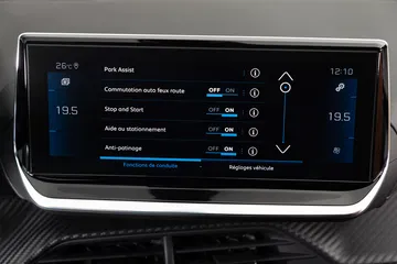 Peugeot 208 Gt Line 2019 Amarillo 98