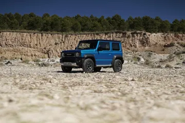 Suzuki Jimny Vs Mercedes Clase G 00010