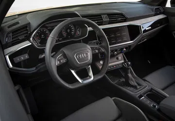 Volante multifunción del Audi Q3 Sportback con acabados de alta calidad