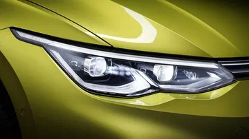 Volkswagen Golf 2020 1019 011