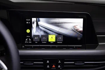 Volkswagen Golf 2020 1019 020