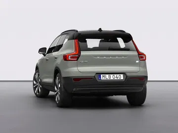 Volvo Xc40 Recharge P8 Awd In Sage Green