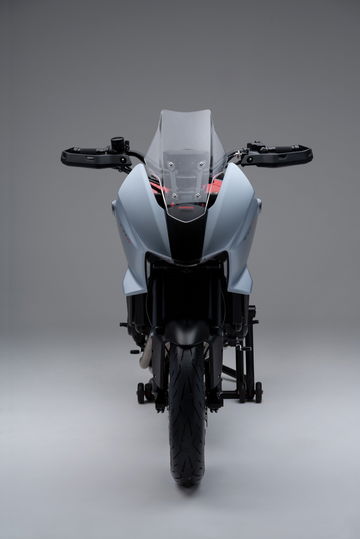 Honda’s Rome R&d Centre Proudly Unleashes The Cb4x At Eicma