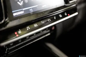 Citroen C5 Aircross Vs Peugeot 3008 13
