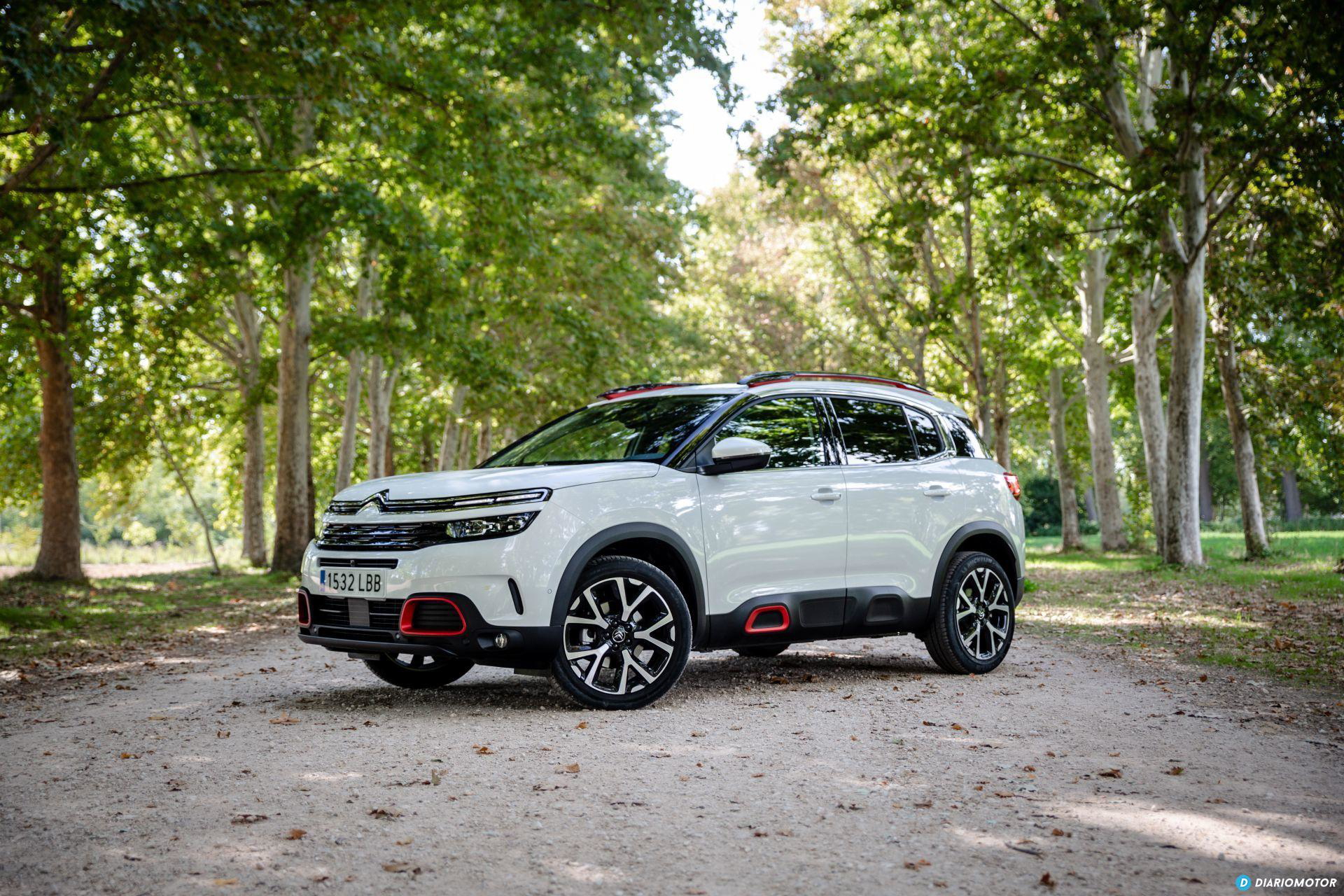 Citroen C5 Aircross Vs Peugeot 3008 19