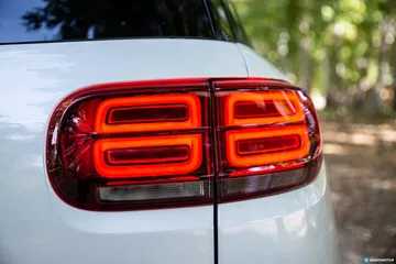 Citroen C5 Aircross Vs Peugeot 3008 24