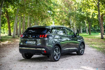 Citroen C5 Aircross Vs Peugeot 3008 38
