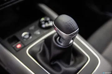 Citroen C5 Aircross Vs Peugeot 3008 9