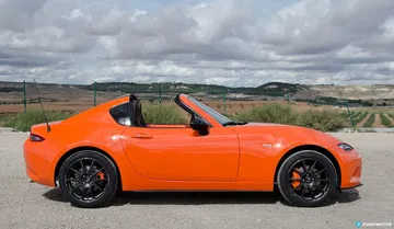 Mazda Mx 5 30th Dcd 1019 013