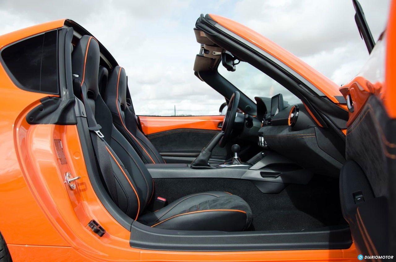 Mazda Mx 5 30th Dcd 1019 015 