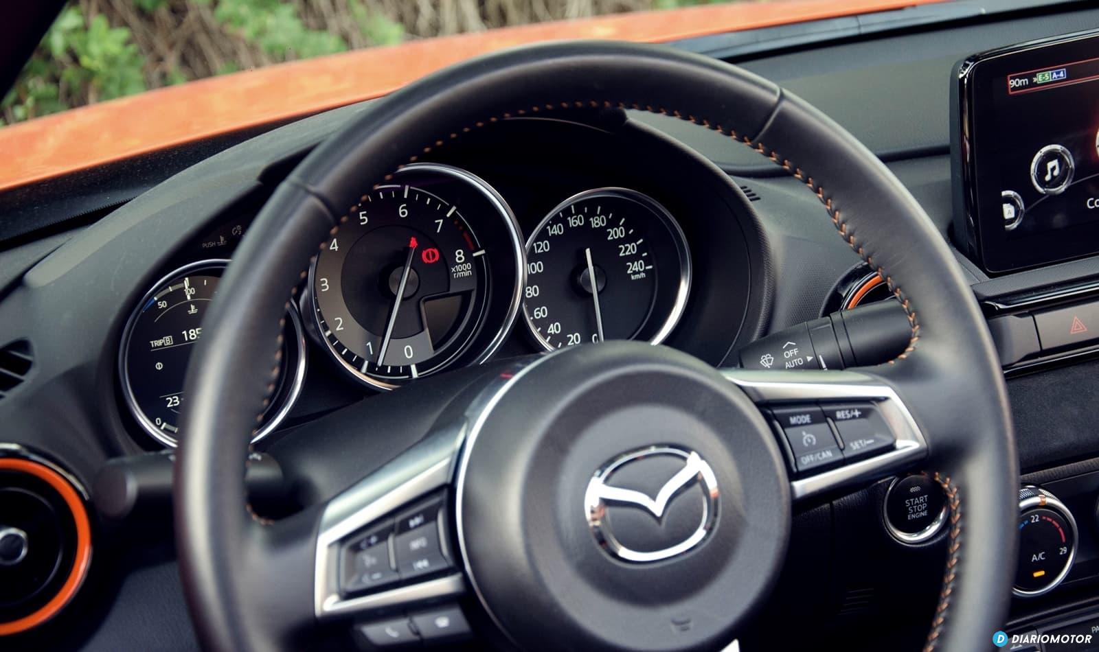 Mazda Mx 5 30th Dcd 1019 048