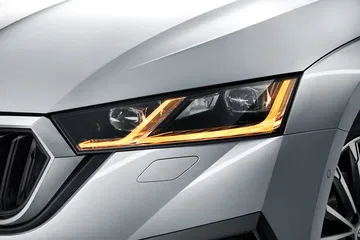 Skoda Octavia 2020 Gris 09