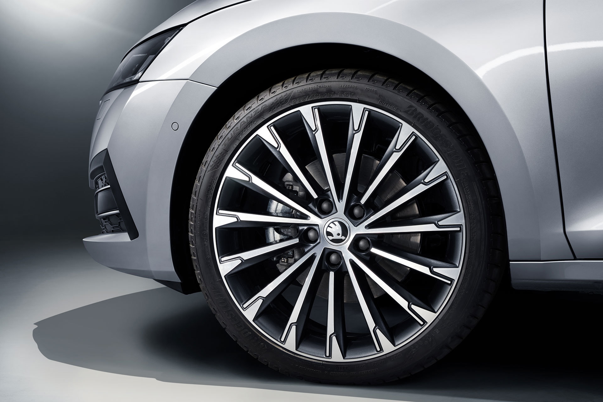 Skoda Octavia 2020 Gris 14