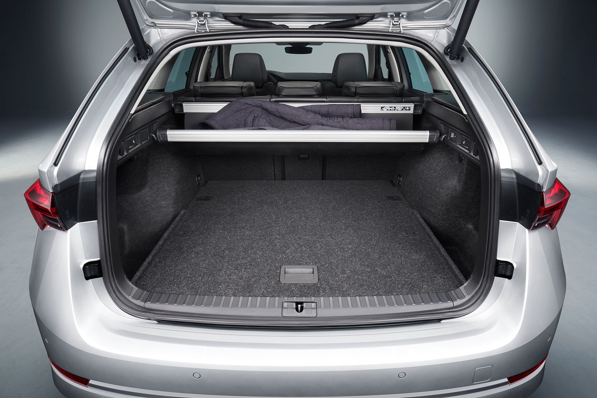 Skoda Octavia 2020 Gris 17