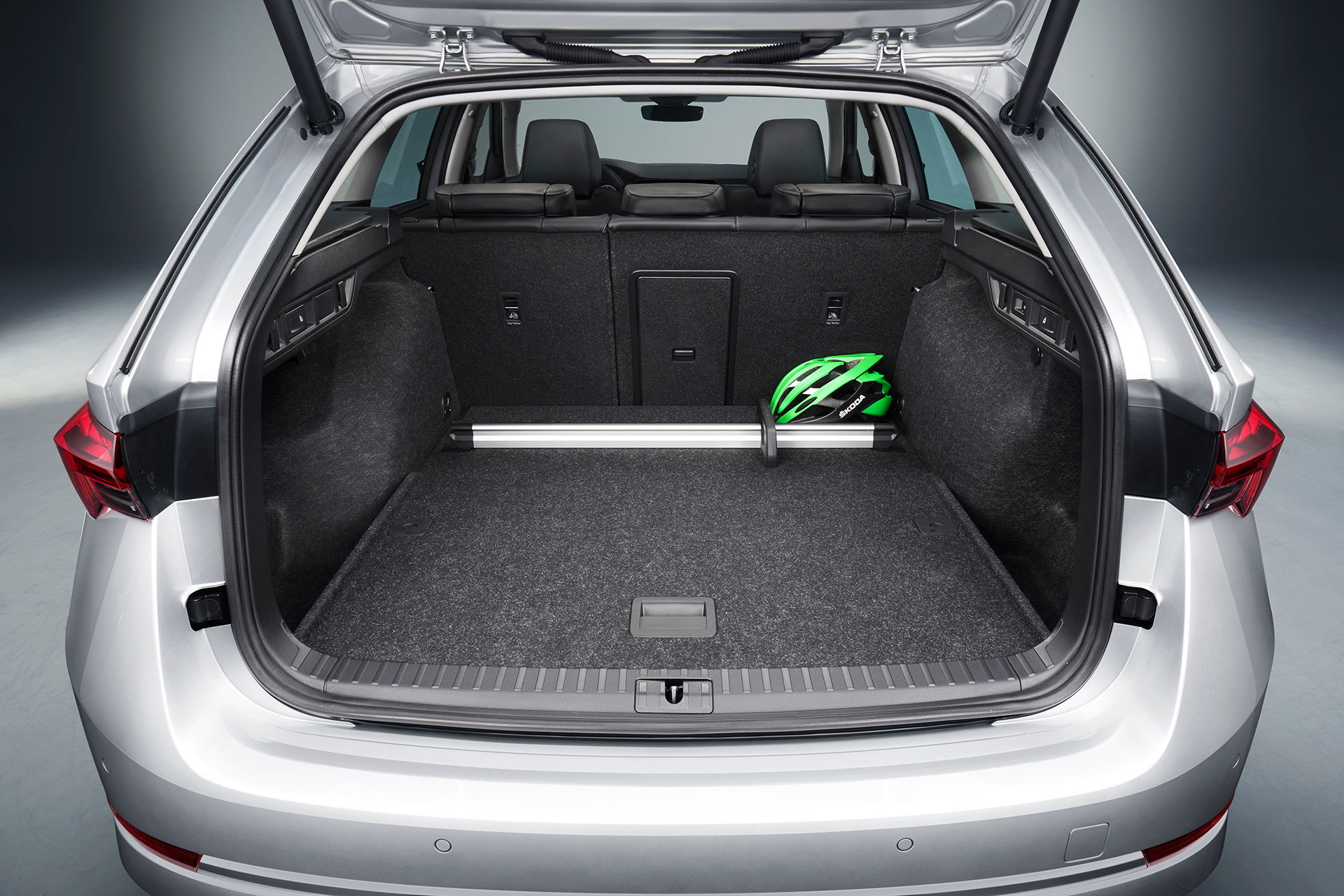 Skoda Octavia 2020 Gris 22