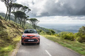 Toyota C Hr 2020 Naranja Movimiento 06