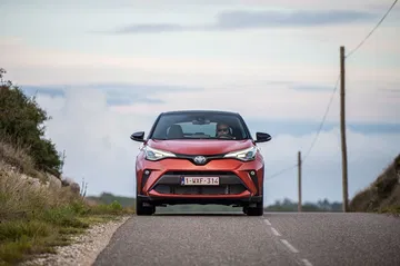 Toyota C Hr 2020 Naranja Movimiento 16