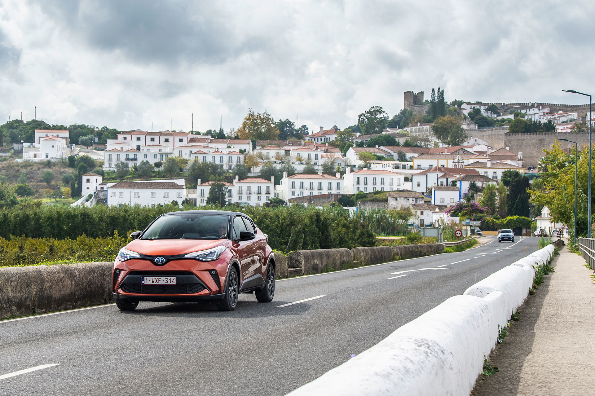 Toyota C Hr 2020 Naranja Movimiento 18