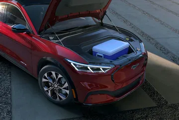 Vista del propulsor eléctrico del Ford Mustang Mach-E.