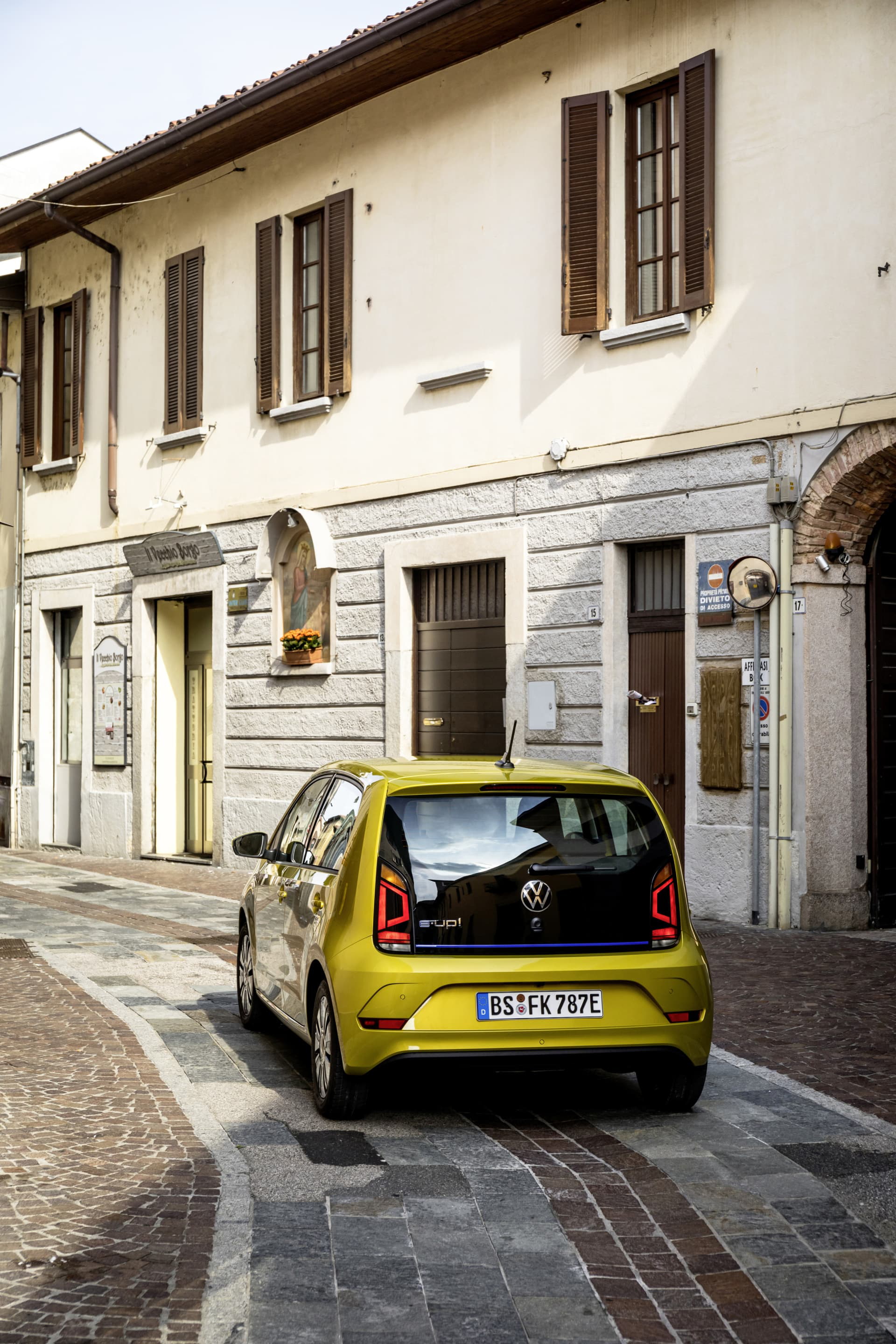 The New Volkswagen E Up!