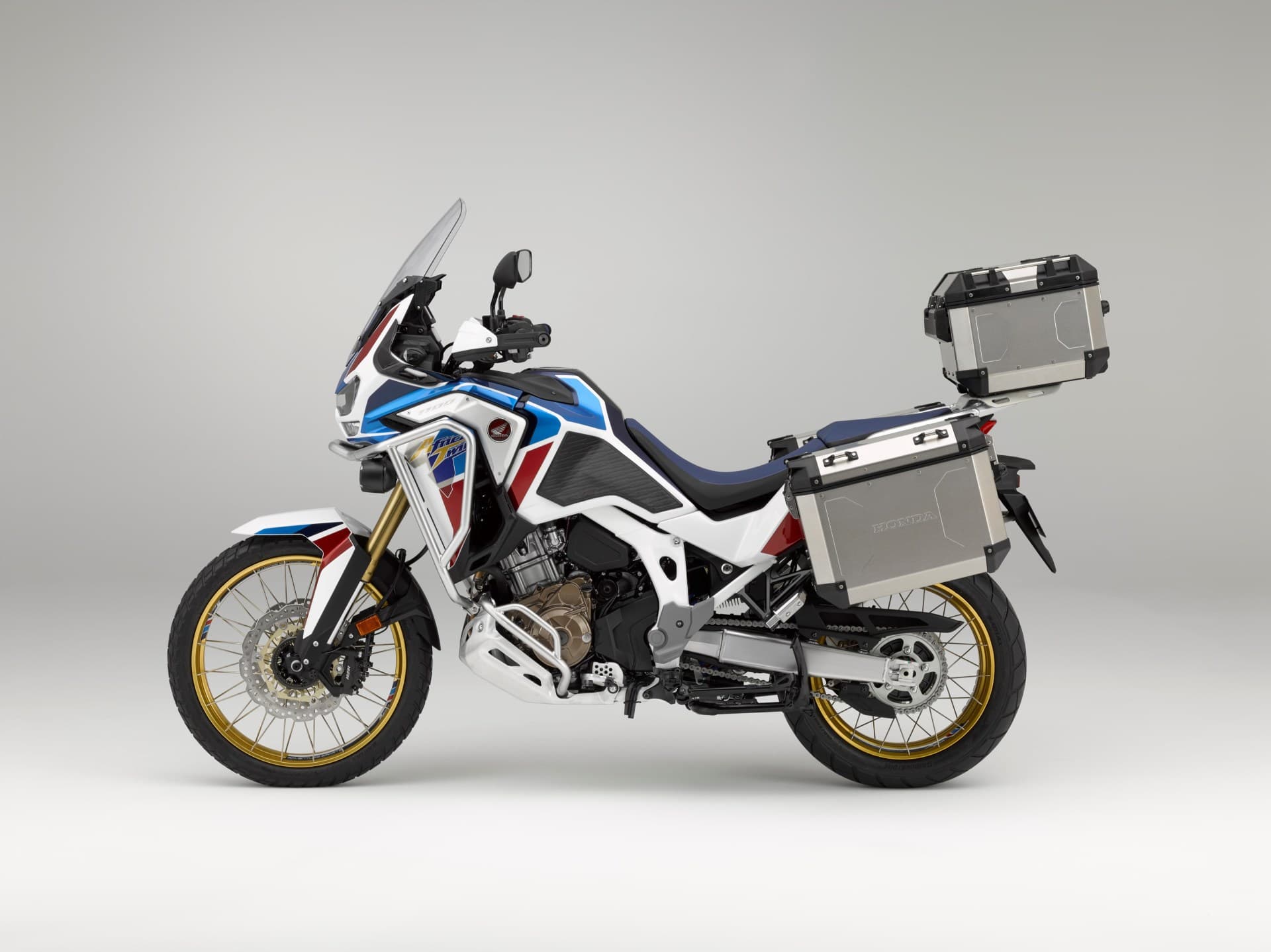 La Nueva Honda Crf1100l Africa Twin 2020 Ya Tiene Precio Hara Sombra A La Bmw R 1250 Gs Foto 1 De 17