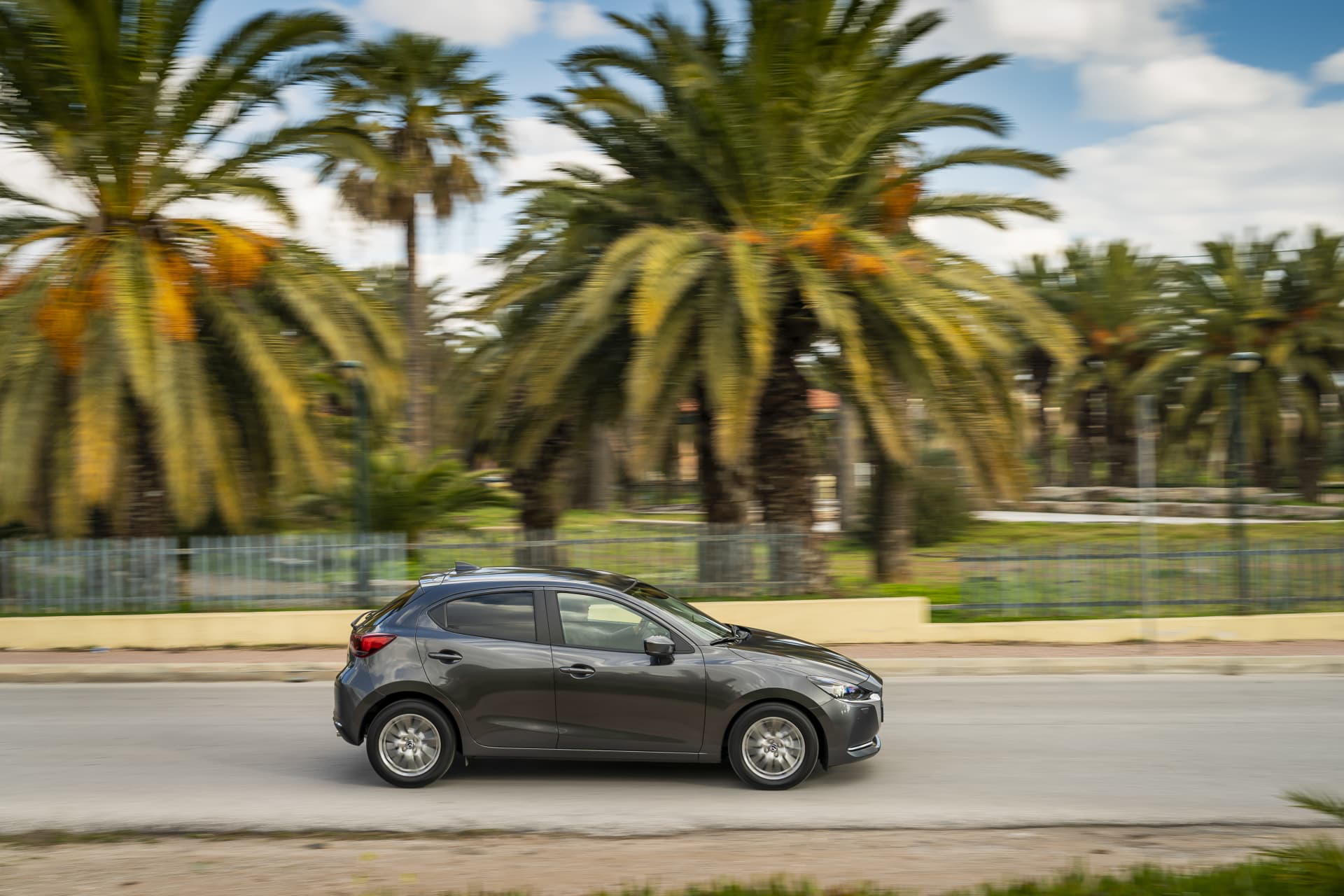 2020 Mazda2 Exterior 6