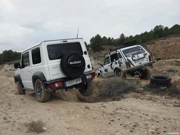 Comparativa Suzuki Jimny Lada Niva 00004