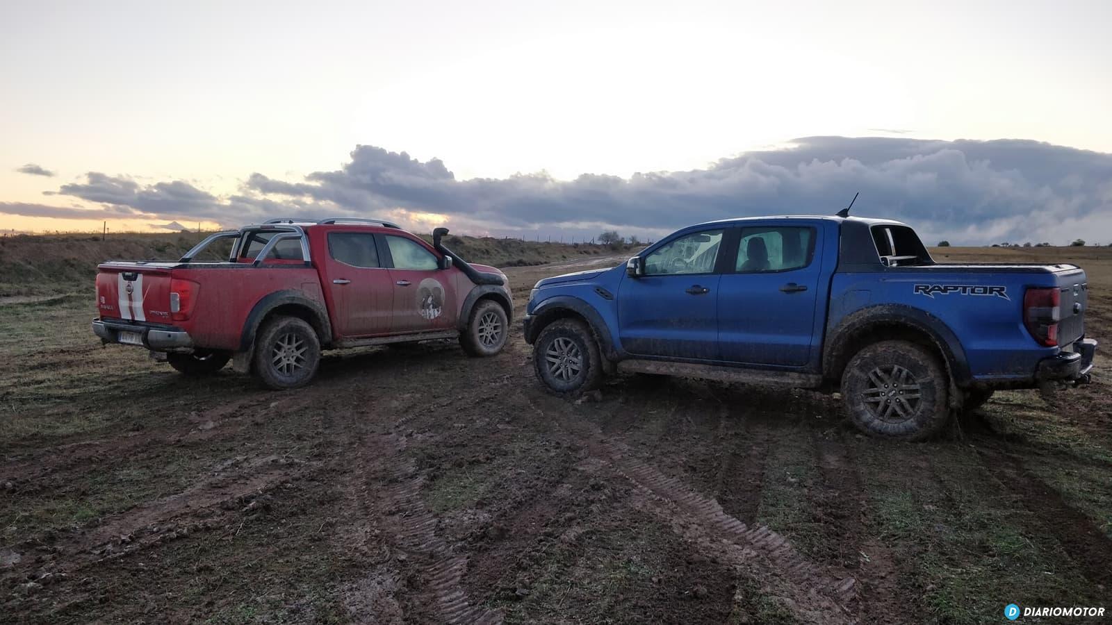 Ford Ranger Raptor Vs Nissan Navara At32 1219 008
