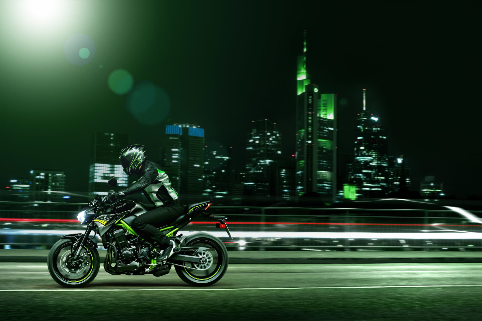 Kawasaki Z900 Hi Z900 Action 4