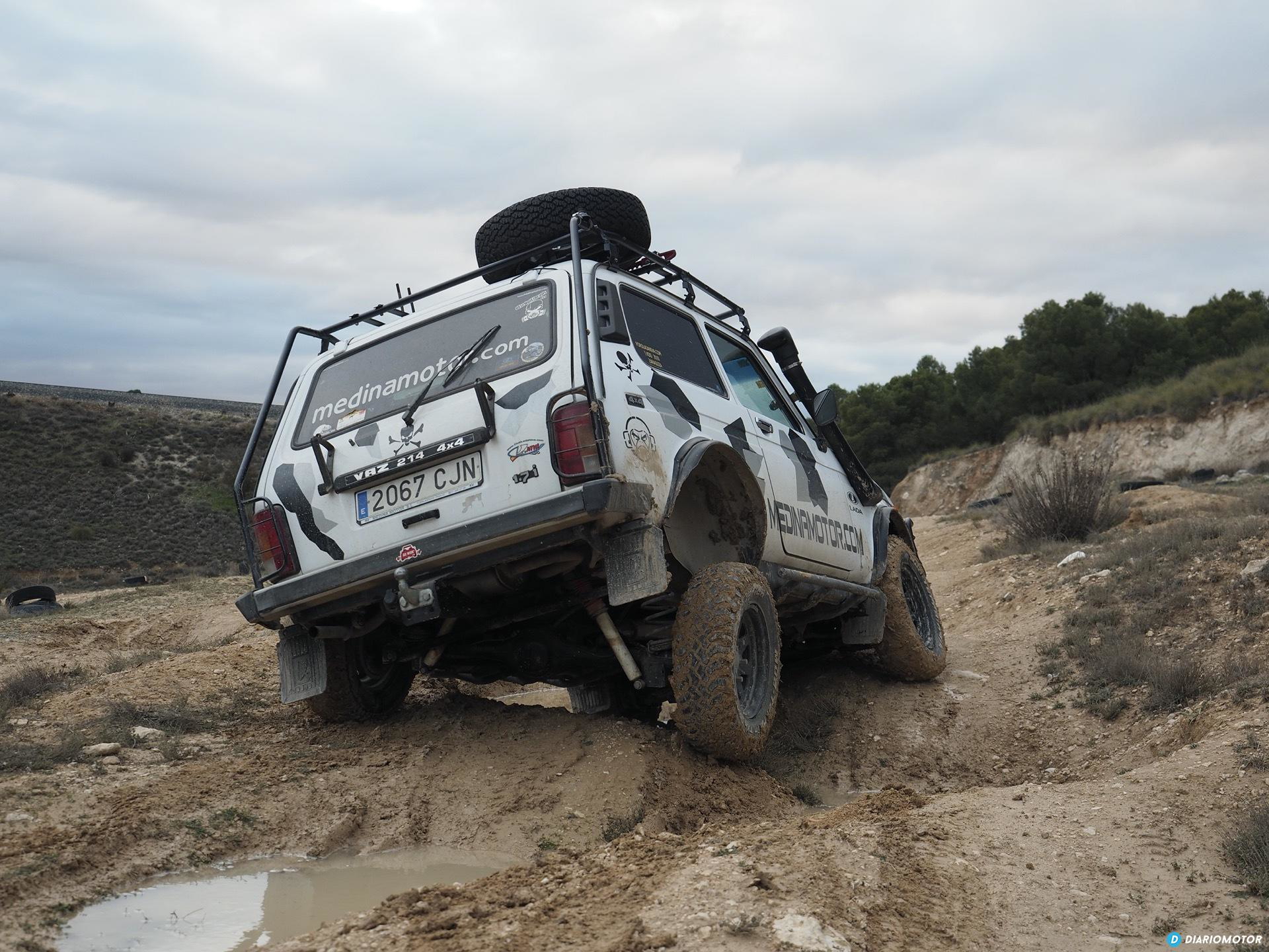 Lada Niva Exterior Blanco 00011