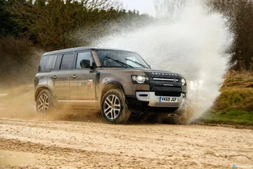 Land Rover Defender 2020 Prueba 00025