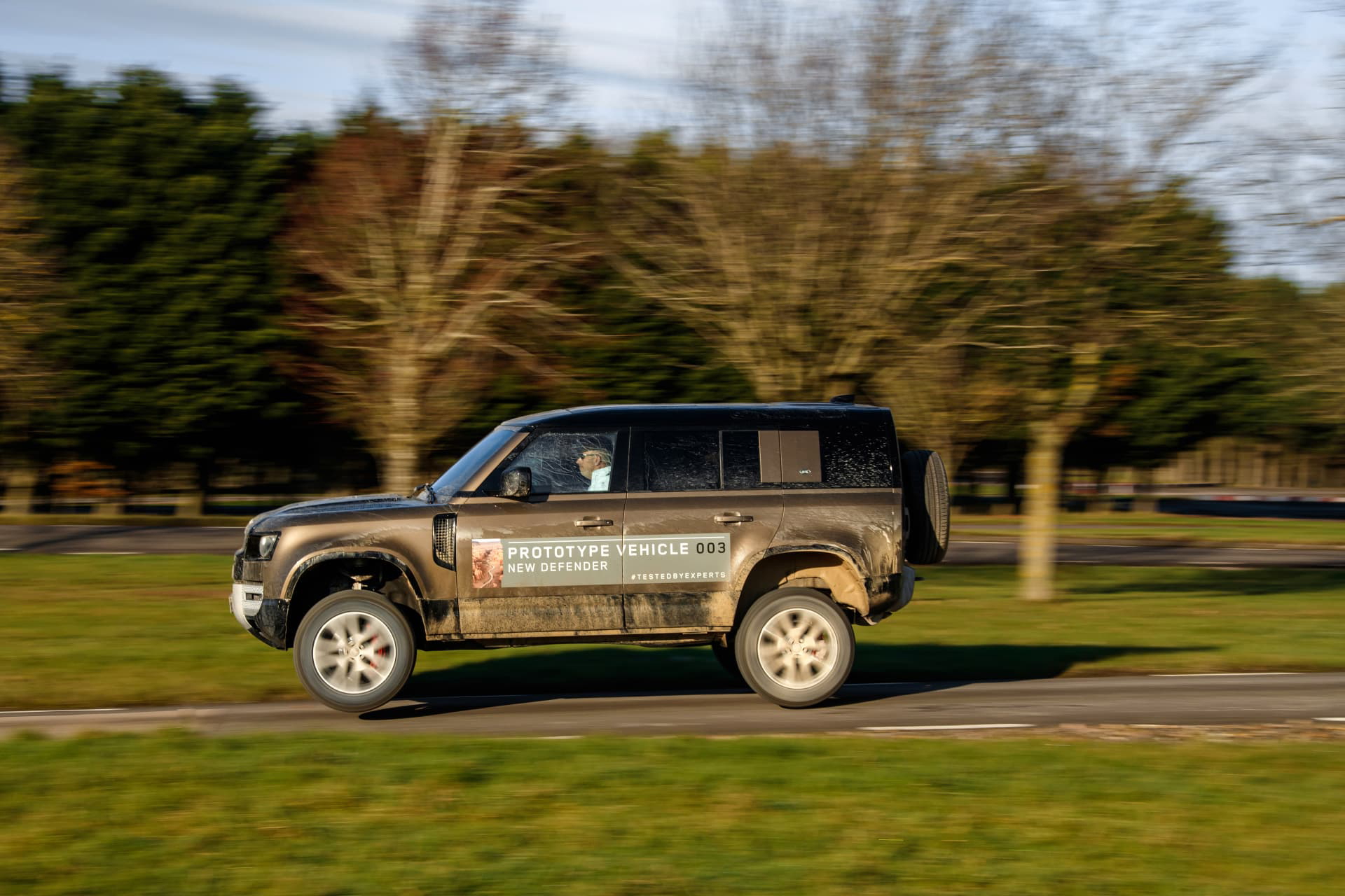 Land Rover Defender Dinamica Asfalto 00002