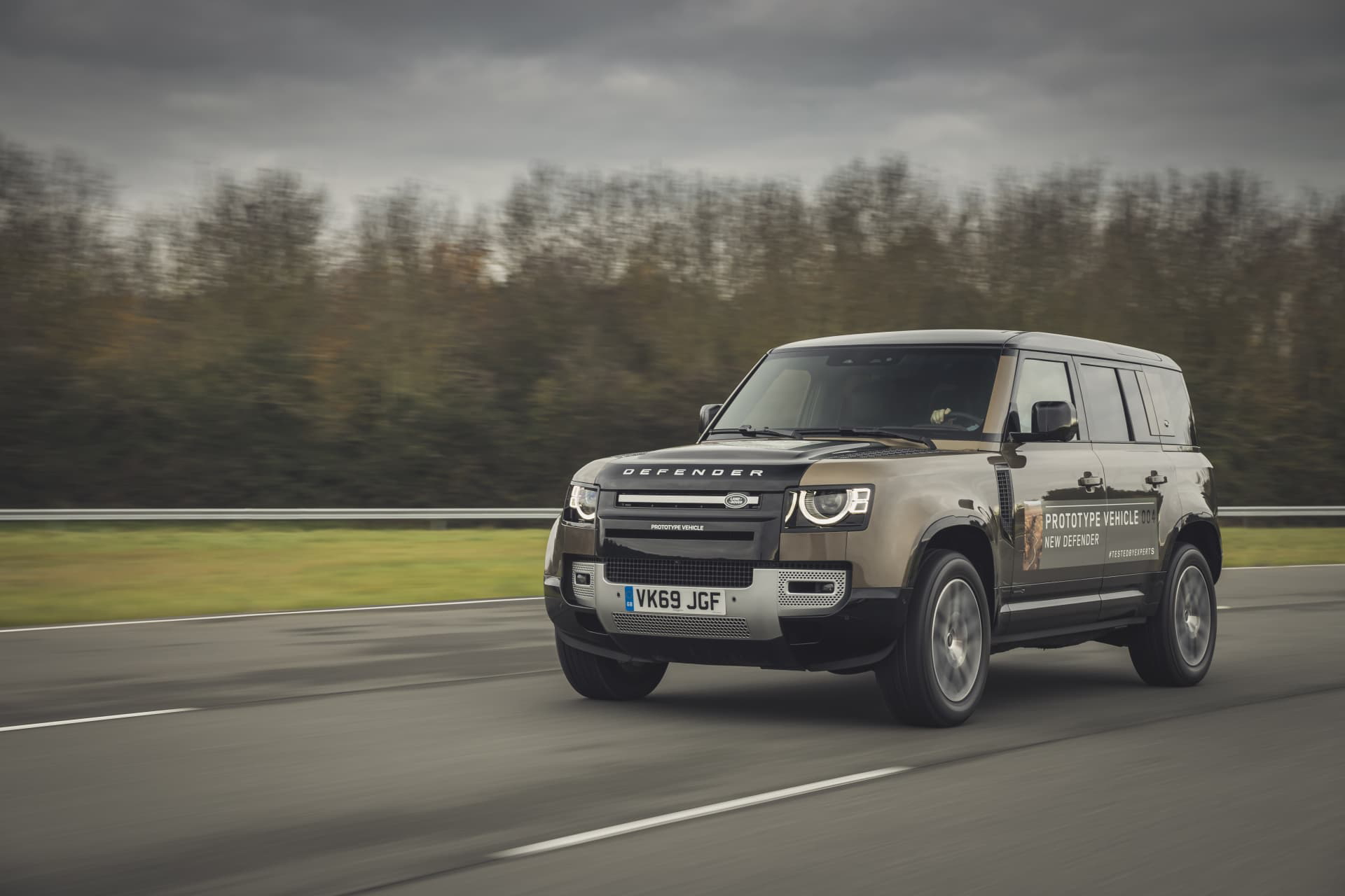 Land Rover Defender Dinamica Asfalto 00006