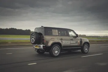 Land Rover Defender Dinamica Asfalto 00008