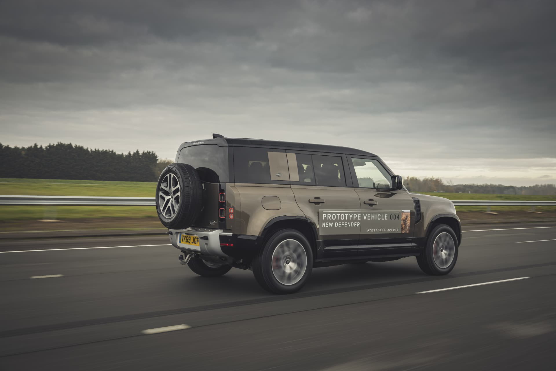 Land Rover Defender Dinamica Asfalto 00008